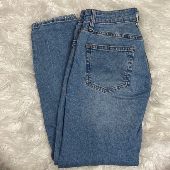 Wild Fable High Rise Mom Jeans with Distressed Rips - Picture 2 of 7